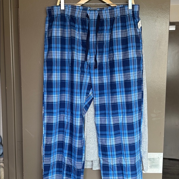 Polo by Ralph Lauren/ Club Room Pajama Set - Gray Top and Blue Plaid Shorts - Picture 5 of 5